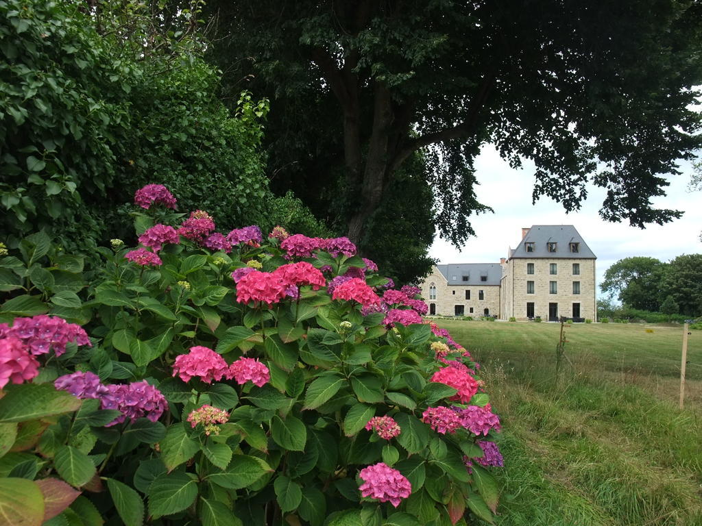 Hotel Manoir De Kergrec'H Plougrescant Exterior foto